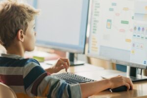 دورات برمجة للأطفال رياض