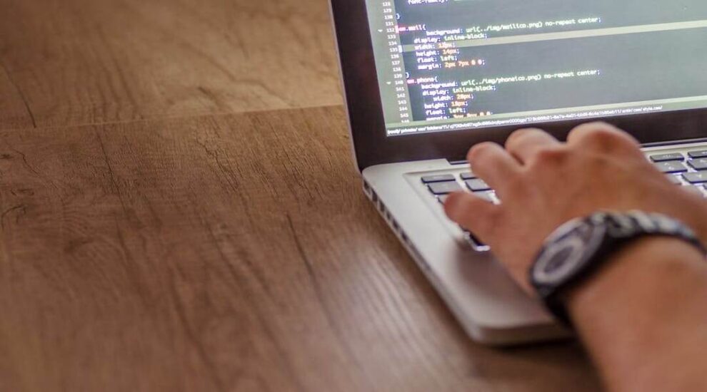 أفضل قنوات يوتيوب لتعلم البرمجة