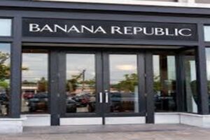 موقع Banana Republic دليل أناقتك2023