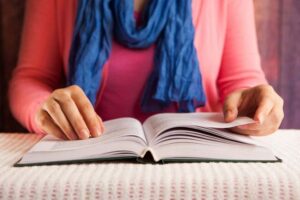 كيف تبني عادة القراءة بنصف ساعة يومياً