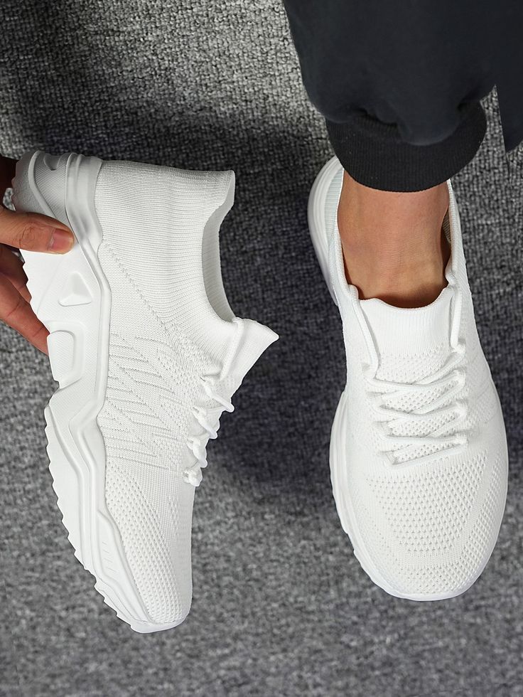 احذية رياضية بيضاء للرجال 