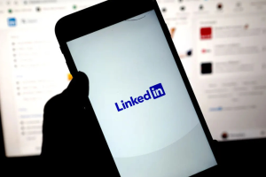 استخدام LinkedIn للحصول على وظيفة