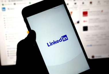 استخدام LinkedIn للحصول على وظيفة