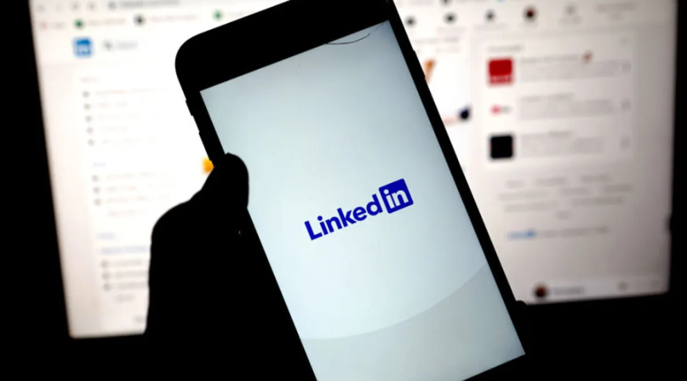 استخدام LinkedIn للحصول على وظيفة