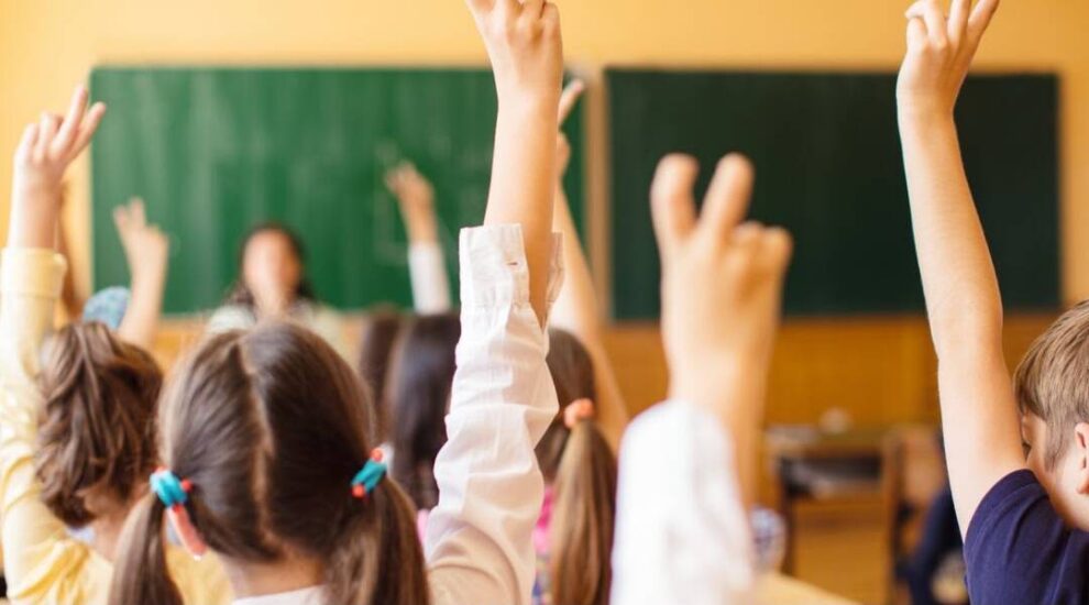 تقرير تنفيذ البرامج المدرسية